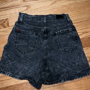 black mom shorts